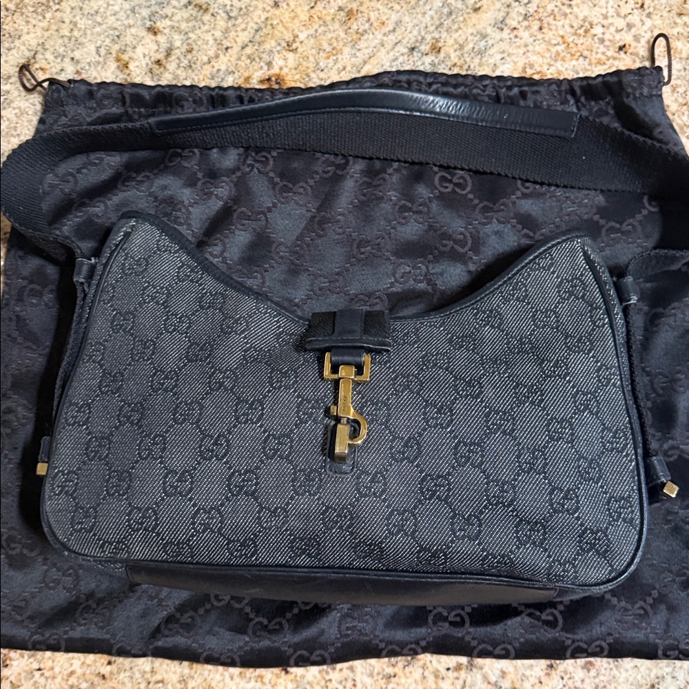 ***GORGEOUS Authentic Vintage JACKIE 1961 GUCCI Clasp Shoulder Bag
